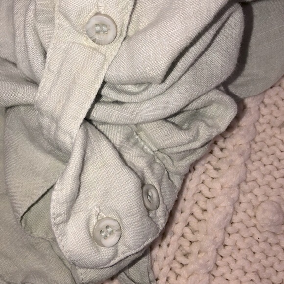 Cloth & Stone small green linen tie front top - Picture 4 of 6